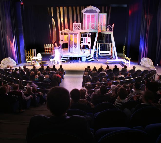 Le tour du Québec avec du théâtre en été